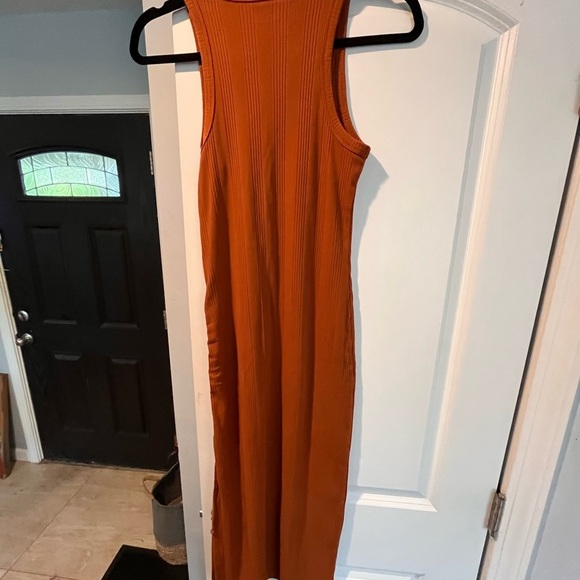 Sleeveless Dress - Picture 6 of 7